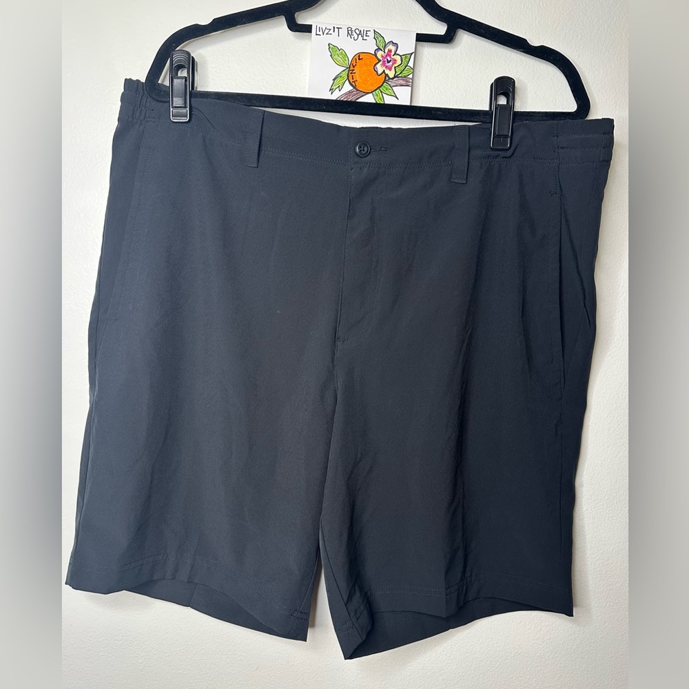 Men’s black PGA Golf Chino Shorts sz 38